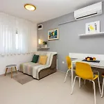 In 45056 Апартаменты *