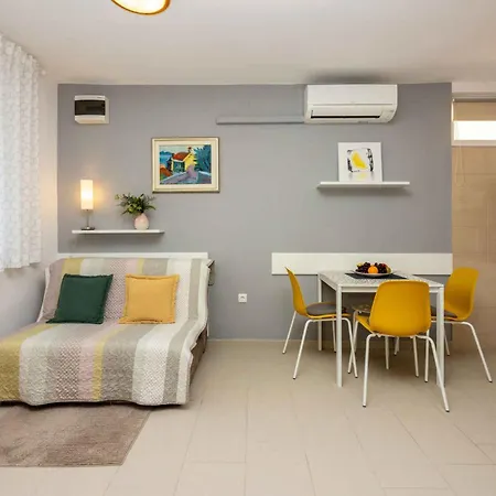 Apartamento In 45056 *