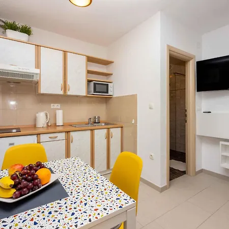 In 45056 Apartment